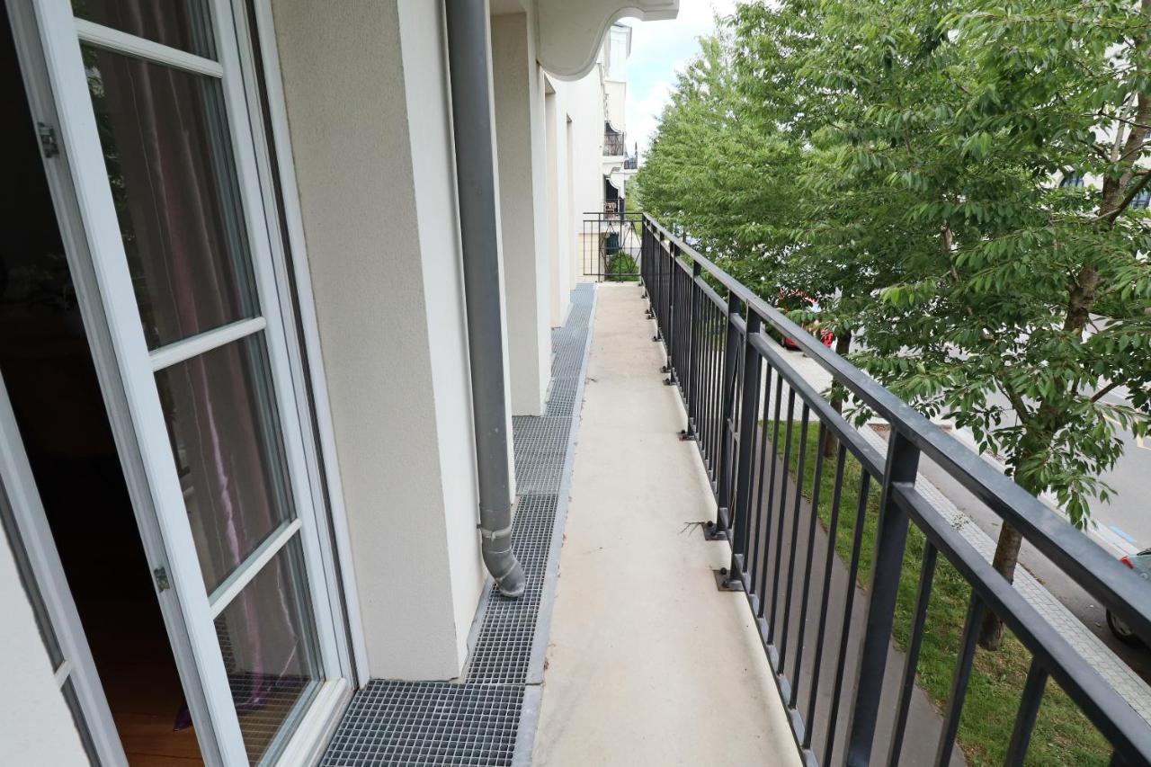 Family Stay - Steps From Disneyland Serris Esterno foto