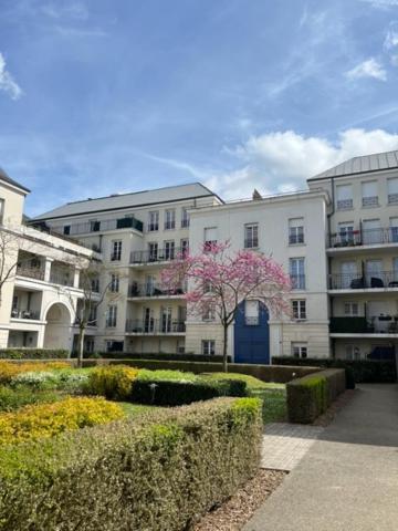 Family Stay - Steps From Disneyland Serris Esterno foto